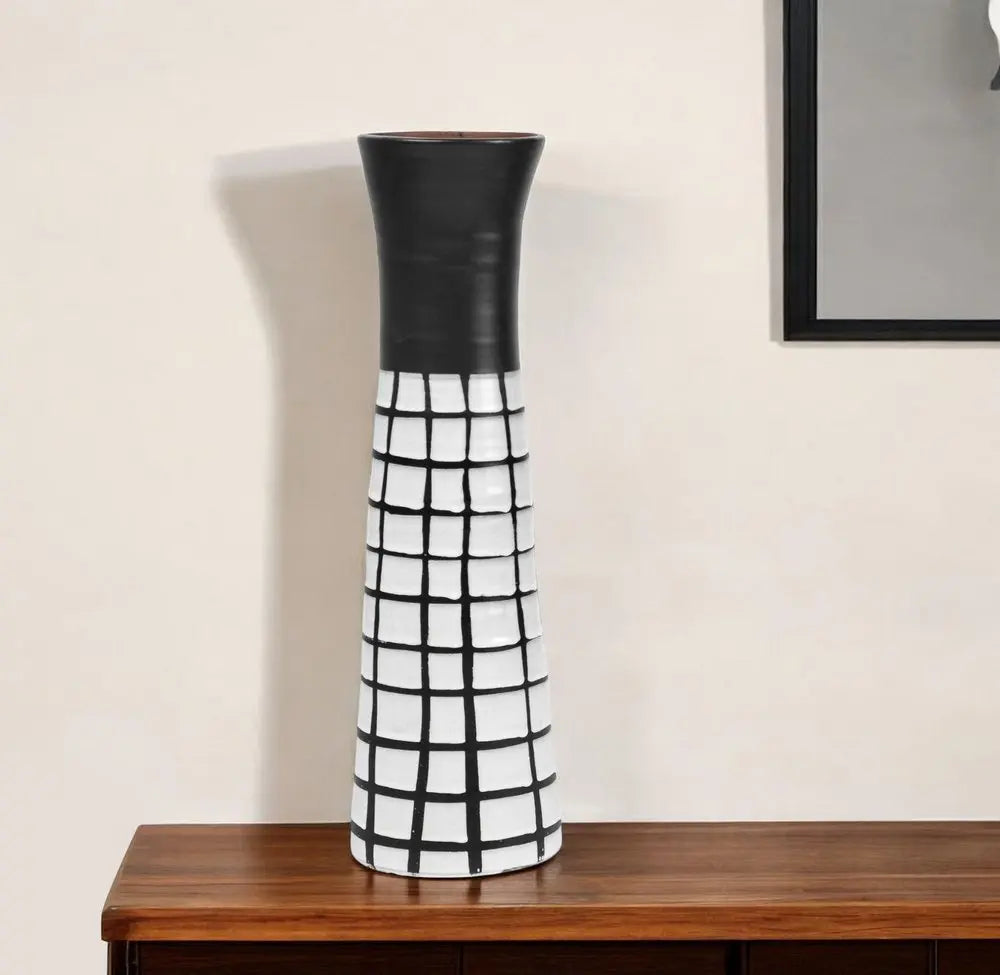 17" Black And White Abstract Cylinder Ceramic Table Vase HomeRoots