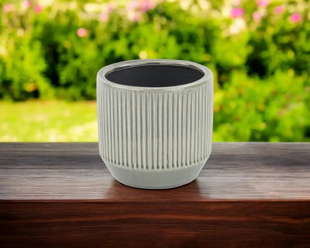 6" Gray Striped Ceramic Indoor Outdoor Round Pot Planter - NOBLE HOME INTERIORS