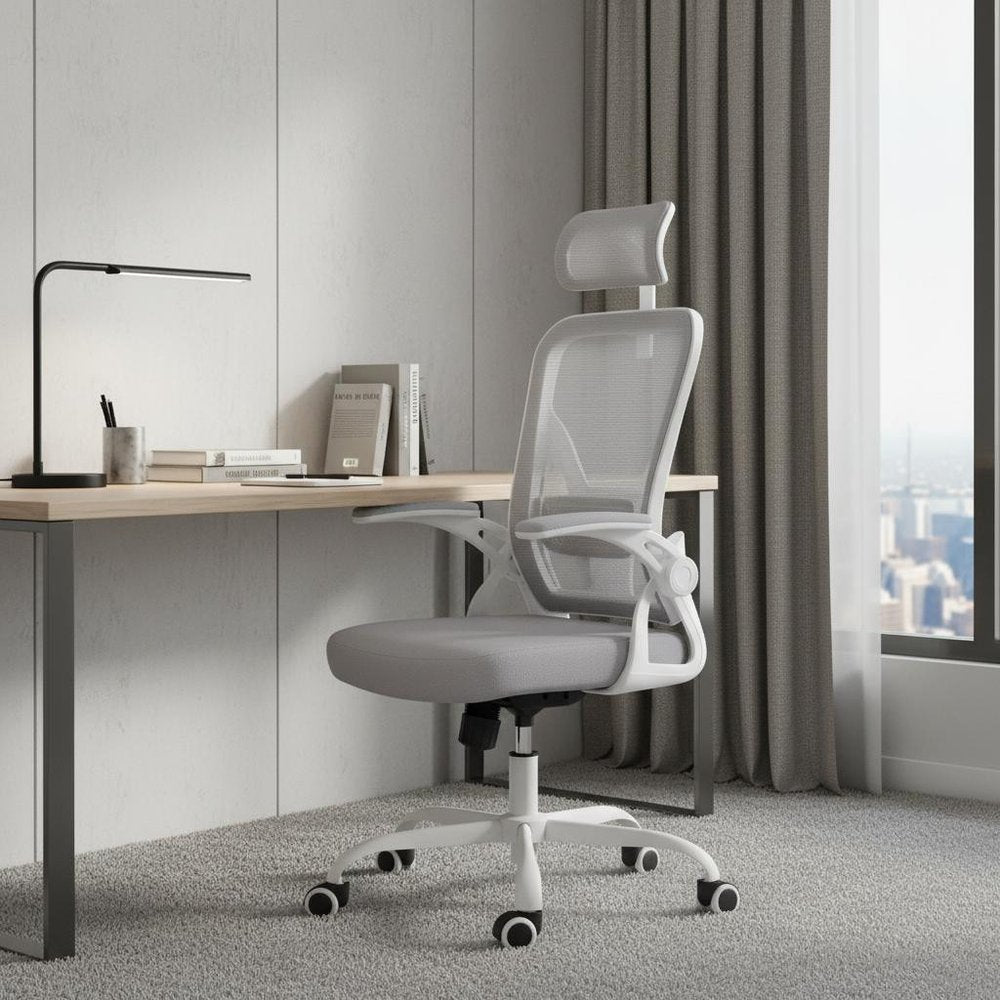 Silla de oficina giratoria con ruedas y altura ajustable en gris, blanco y negro